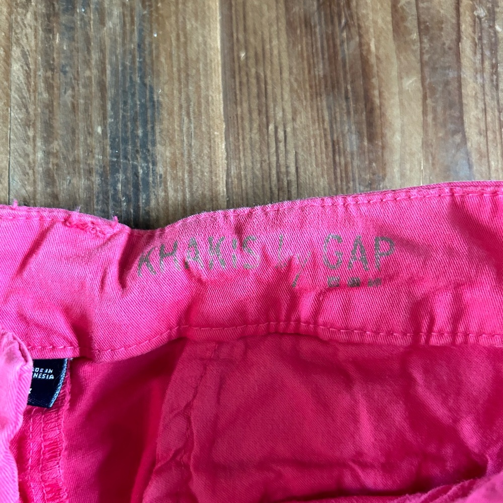 Khaki by Gap Pink Shorts - Picture 4 of 8